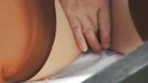 Hot Asian babe geus seksi senang jeung cougar pirang