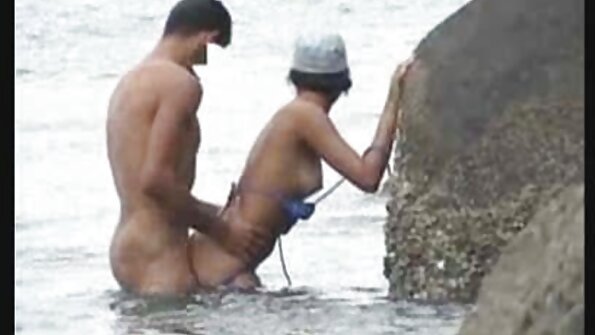 Pamandangan séks lesbian liar tina parodi porno Star Wars